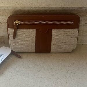 Time and Tru Tan and Cream Men's Wallet